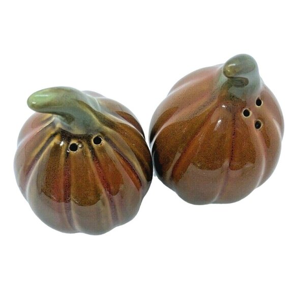 Vintage Ceramic Pumpkin Salt & Pepper Shakers for Fall Harvest Thanksgiving - Picture 2 of 10